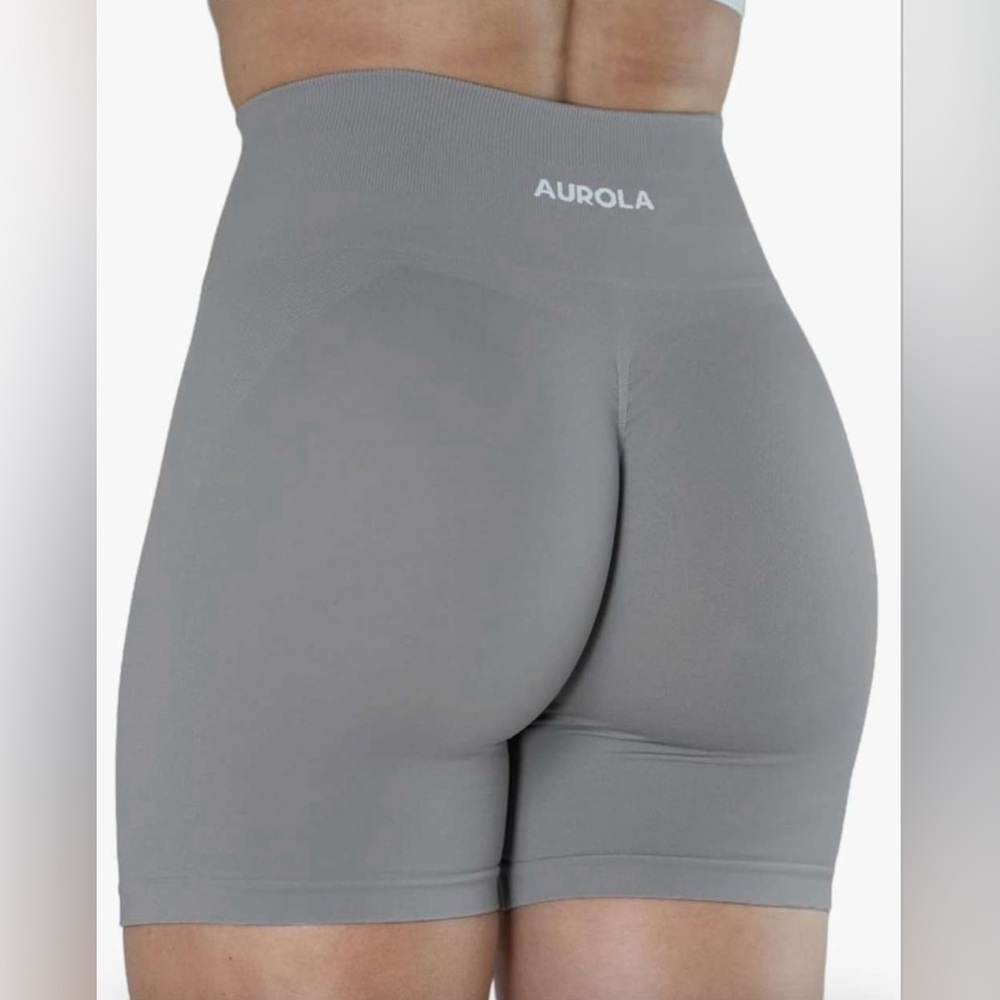 AUROLA shorts
